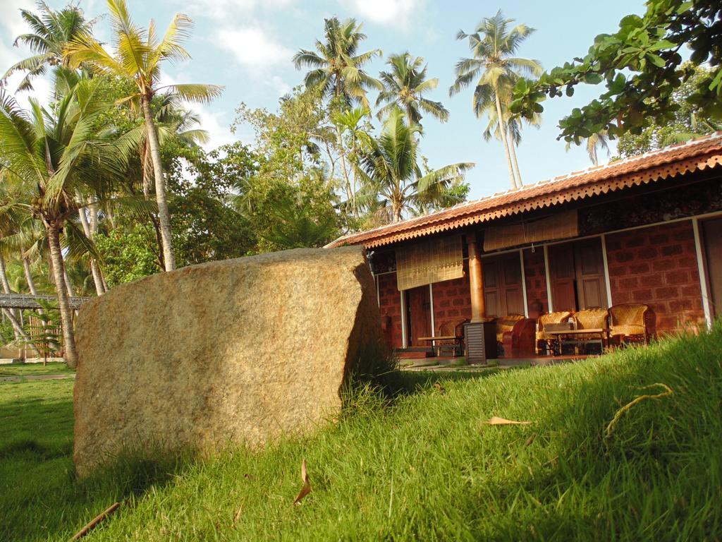 Ambadis Villas Kodungallūr 外观 照片