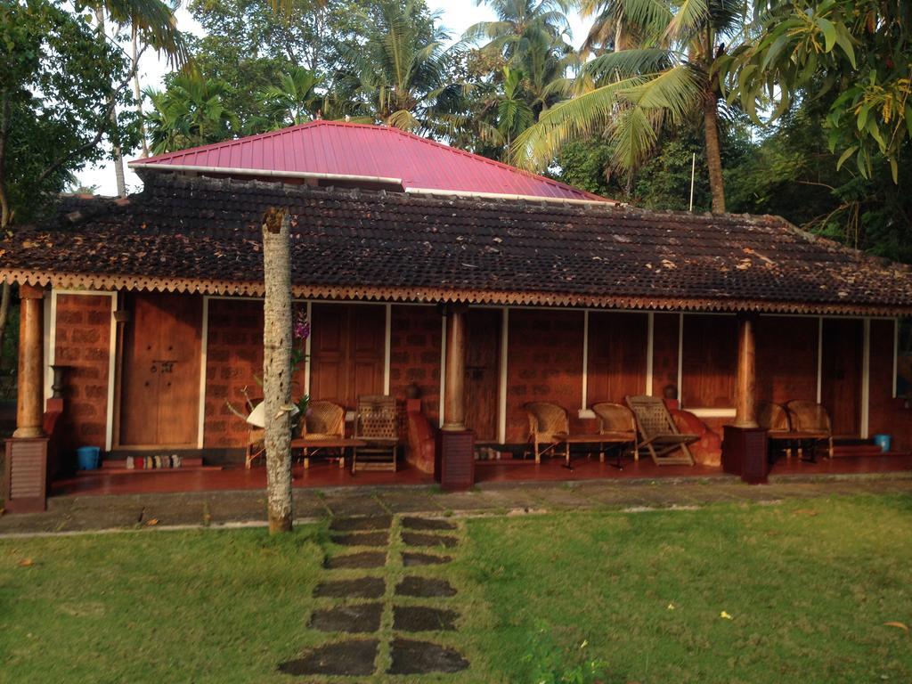 Ambadis Villas Kodungallūr 外观 照片