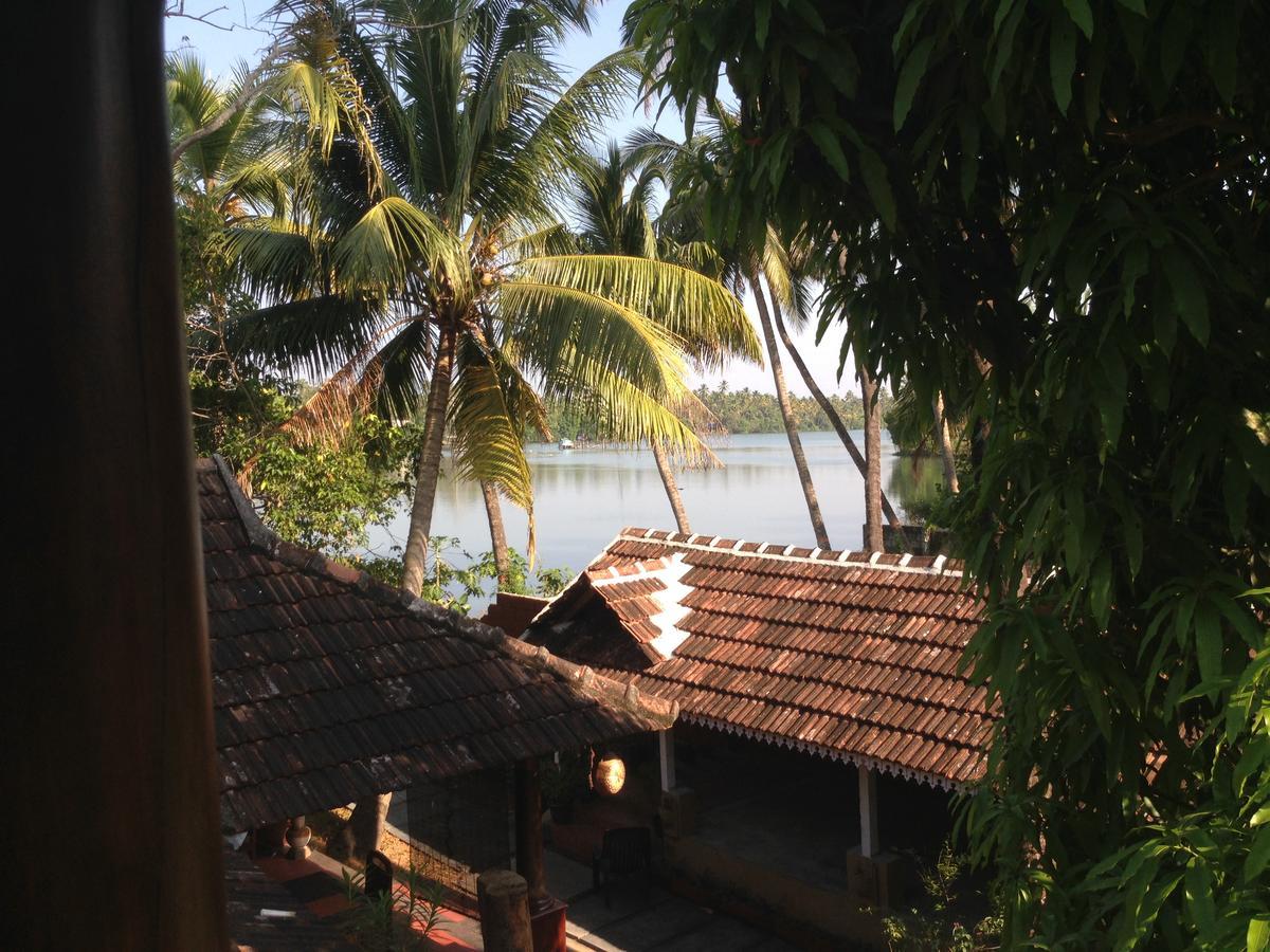Ambadis Villas Kodungallūr 外观 照片