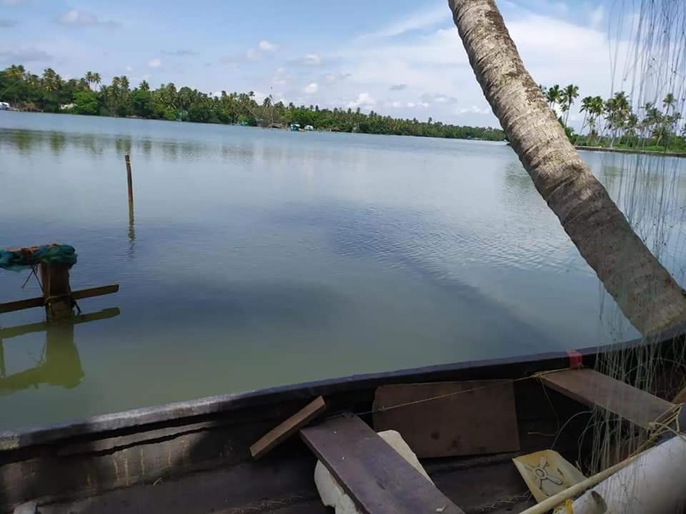 Ambadis Villas Kodungallūr 外观 照片